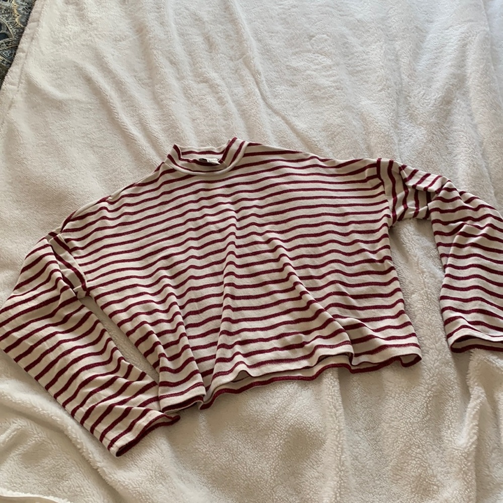 Forever 21 crop top/sweater turtleneck tops